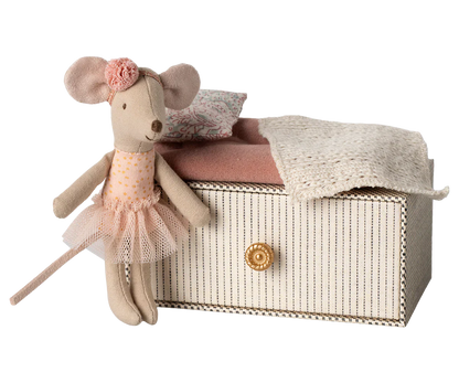 Dancing Mouse in Daybed, Little Sister - Caitly
