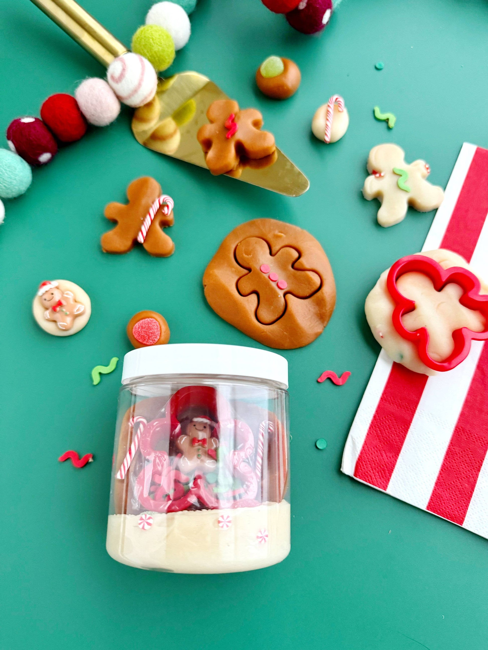 Gingerbread Mini Dough-To-Go - Caitly