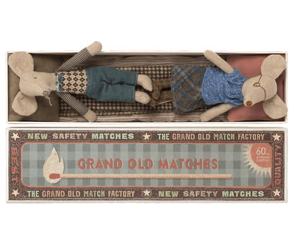 Grandma & Grandpa Mouse in Matchbox - Caitly